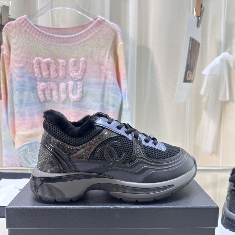 Ch**el sport shoes